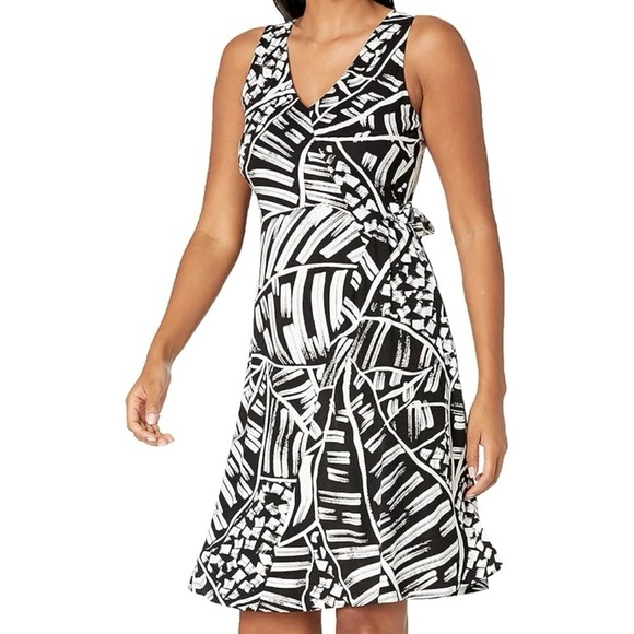 Nic + Zoe Wrap Dress Women’s M Black White Printed V Neck Lined Resort Palm Leaf - Picture 2 of 16
